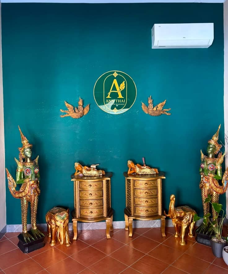 golden elephants